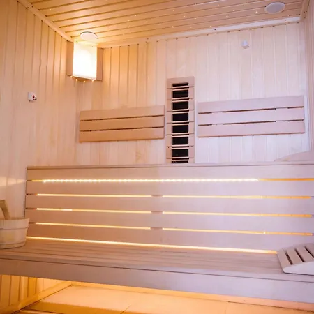 Апартаменты Marina Breeze - Pool &