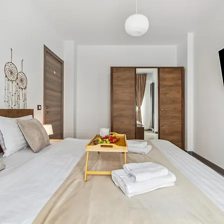 Marina Breeze - Pool & Апартаменты *