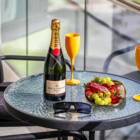 Appartamento Marina Breeze - Pool & Năvodari