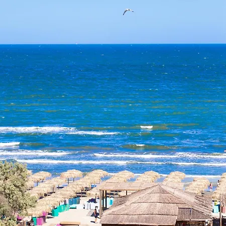 Marina Breeze - Pool & Appartamento Năvodari