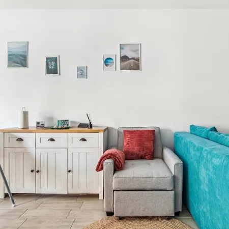 Marina Breeze - Pool &