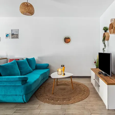 Marina Breeze - Pool & Appartamento *