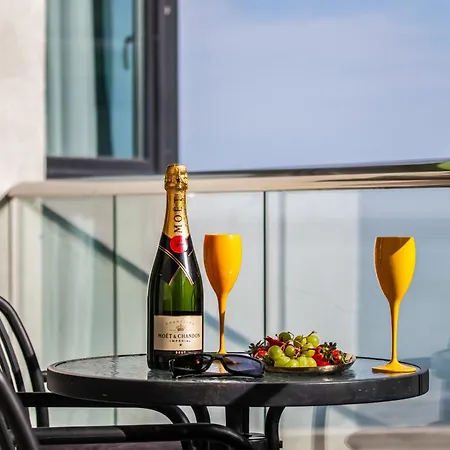 Marina Breeze - Pool & * Năvodari