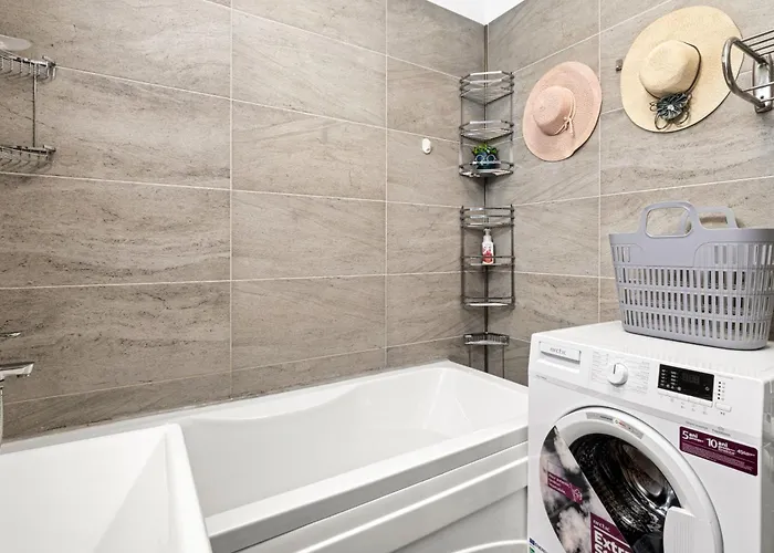 Apartman Exmarina B 8,4 Din10 *